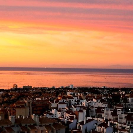 4 Bedroom Holiday Townhouse In Riviera Del Sol With Sea Views Sitio de Calahonda Eksteriør billede