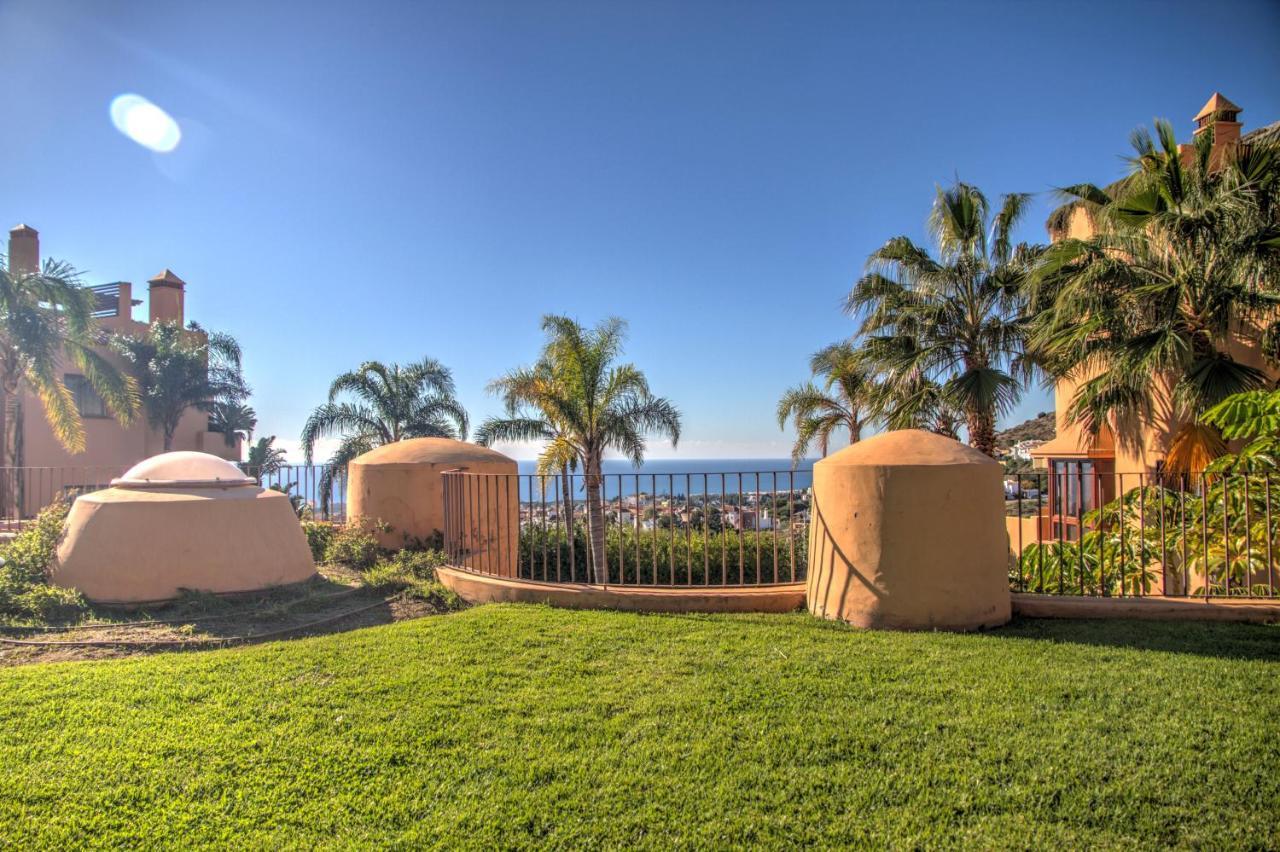 4 Bedroom Holiday Townhouse In Riviera Del Sol With Sea Views Sitio de Calahonda Eksteriør billede