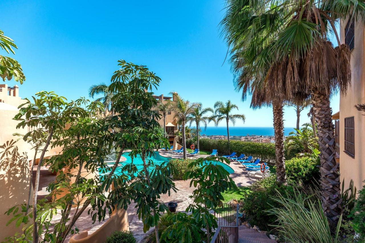 4 Bedroom Holiday Townhouse In Riviera Del Sol With Sea Views Sitio de Calahonda Eksteriør billede