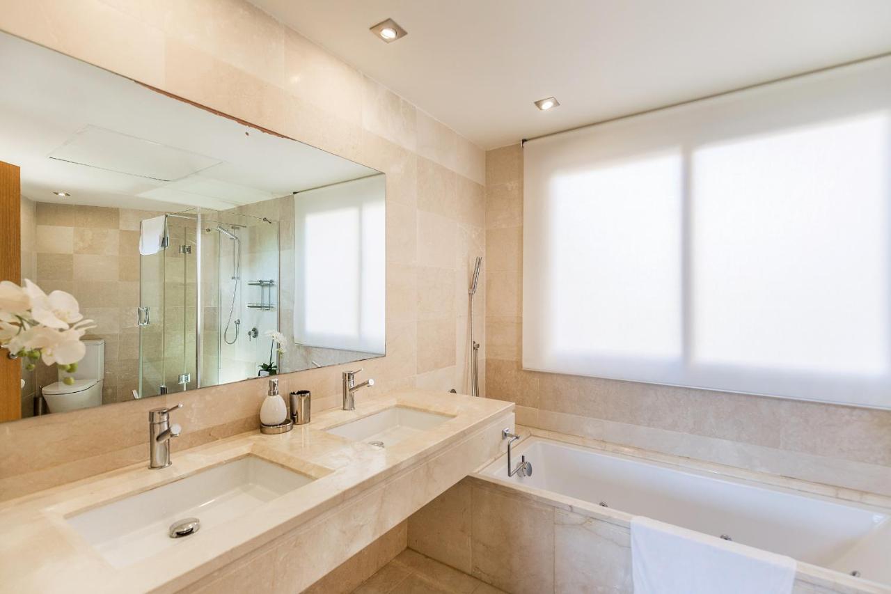 4 Bedroom Holiday Townhouse In Riviera Del Sol With Sea Views Sitio de Calahonda Eksteriør billede